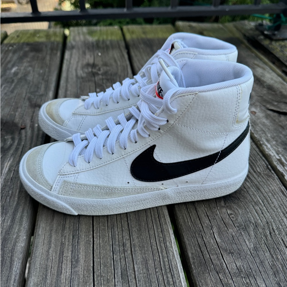 Nike Blazer size 4.5 Big Kid